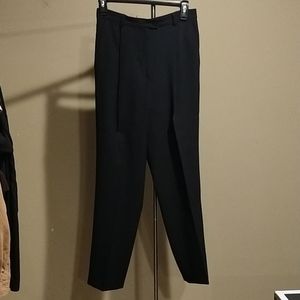 Black Wool Petite Sophisticate Size 8 pants, short